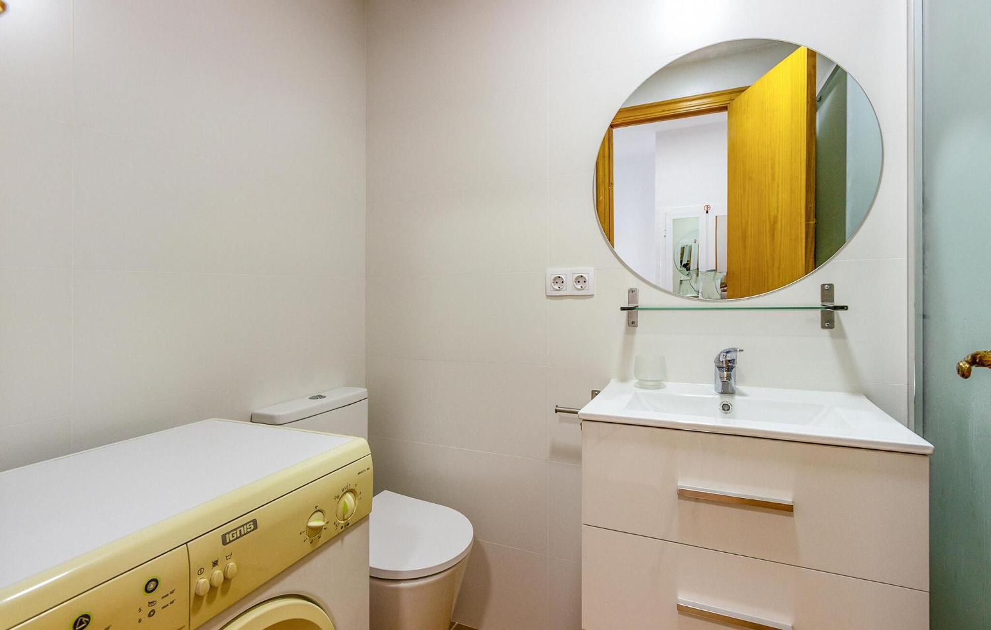 2 Bedroom Awesome Home In Santa Pola Bagian luar foto